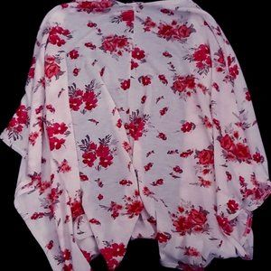 Cute white kimono with red/pink flower design!